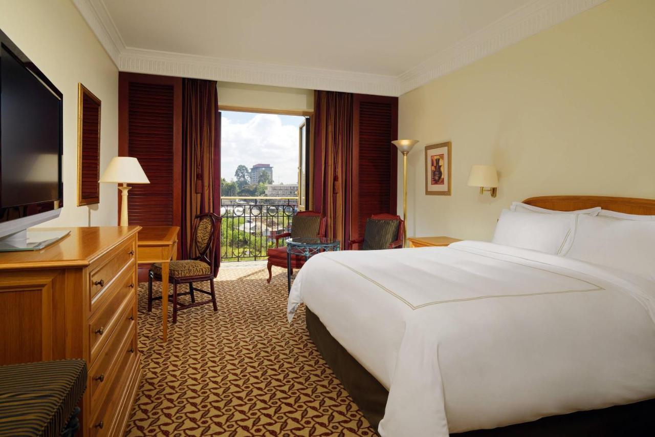 Sheraton Addis, A Luxury Collection Hotel, Адис Абеба Екстериор снимка