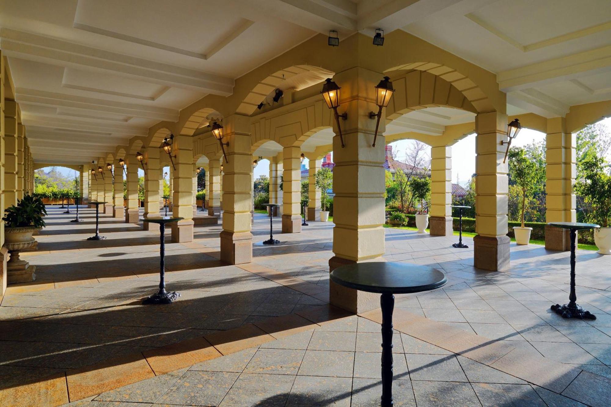 Sheraton Addis, A Luxury Collection Hotel, Адис Абеба Екстериор снимка