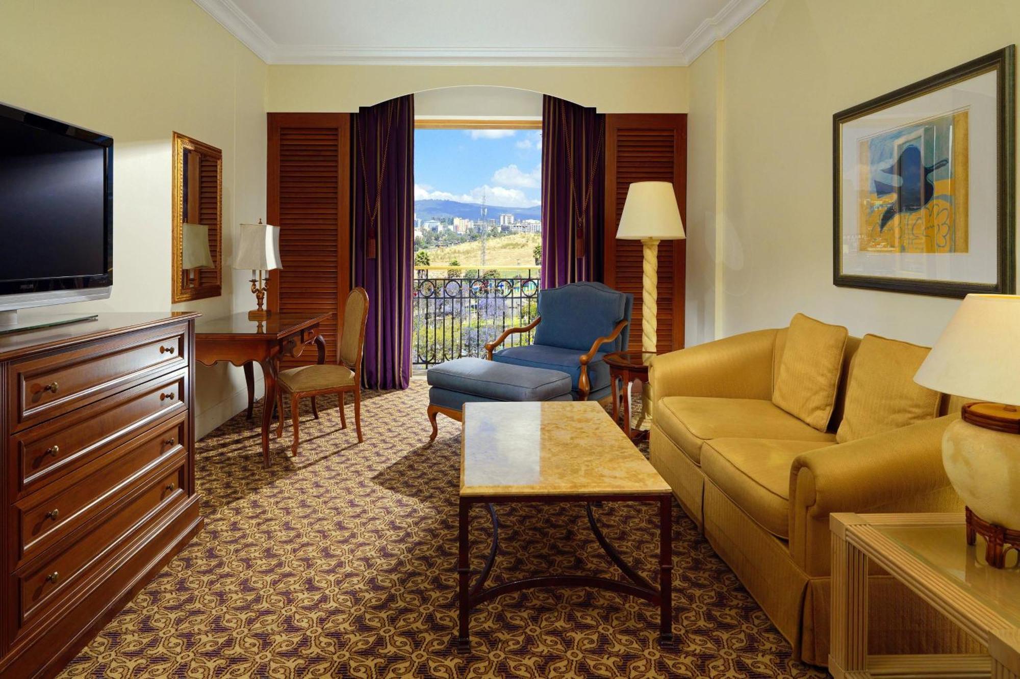 Sheraton Addis, A Luxury Collection Hotel, Адис Абеба Екстериор снимка